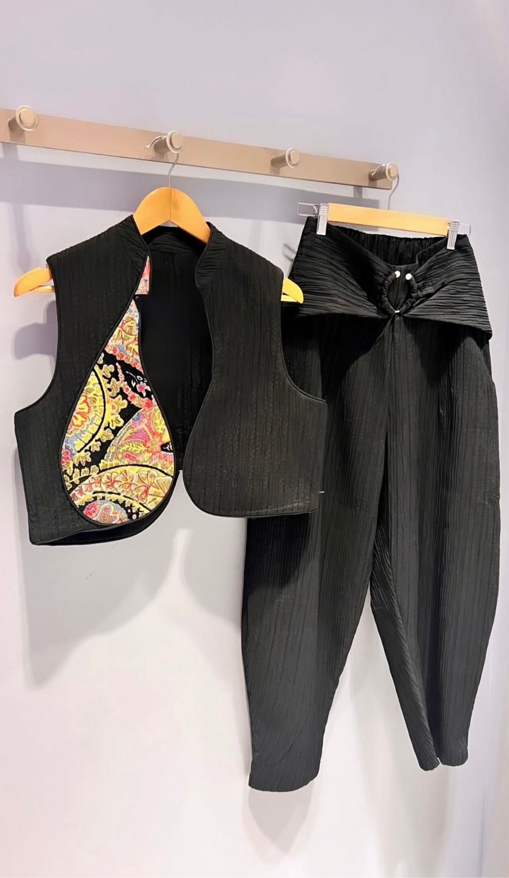 Botte Jeghe Vest (Black)