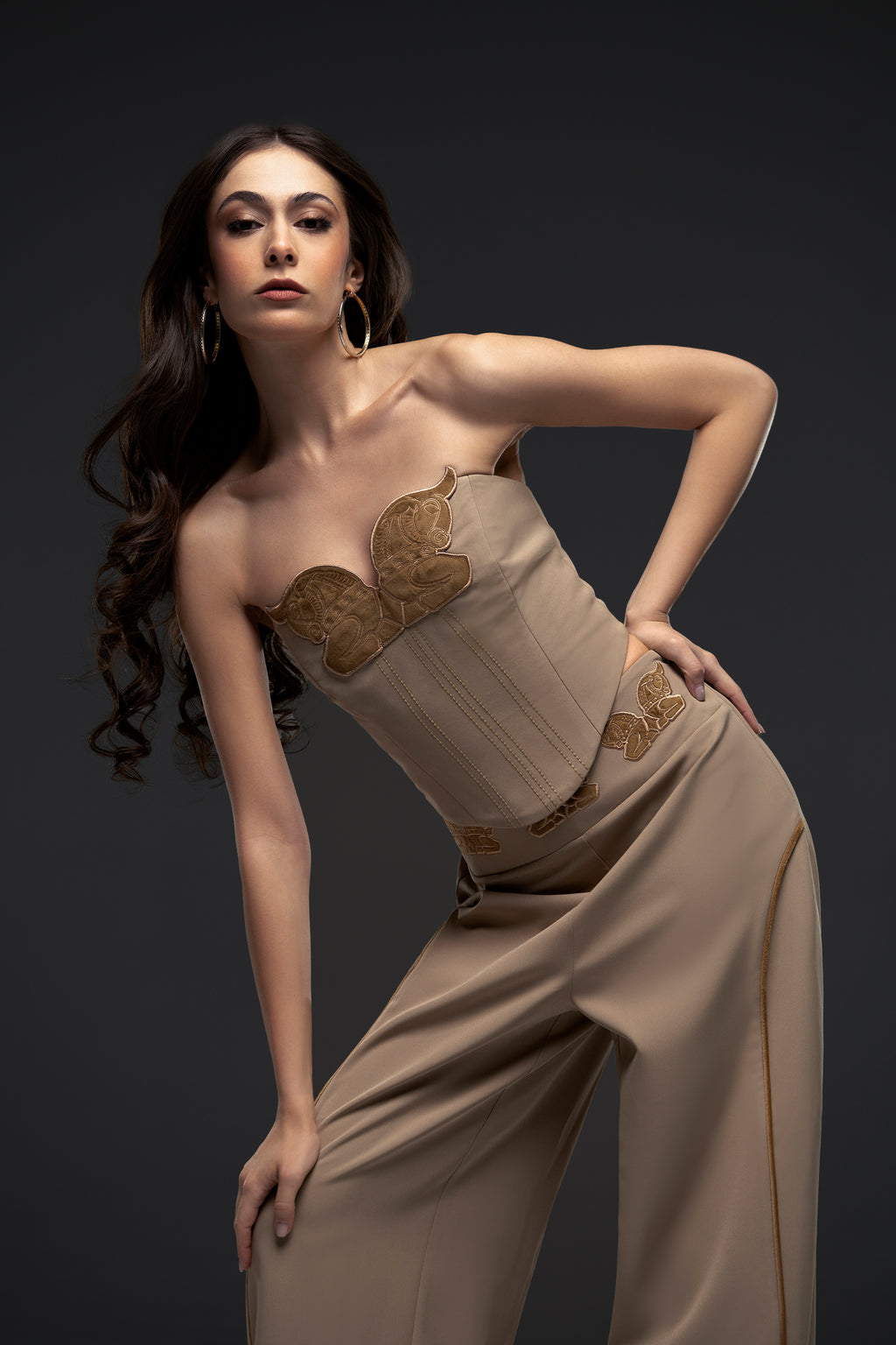 Beige Persepolis Set