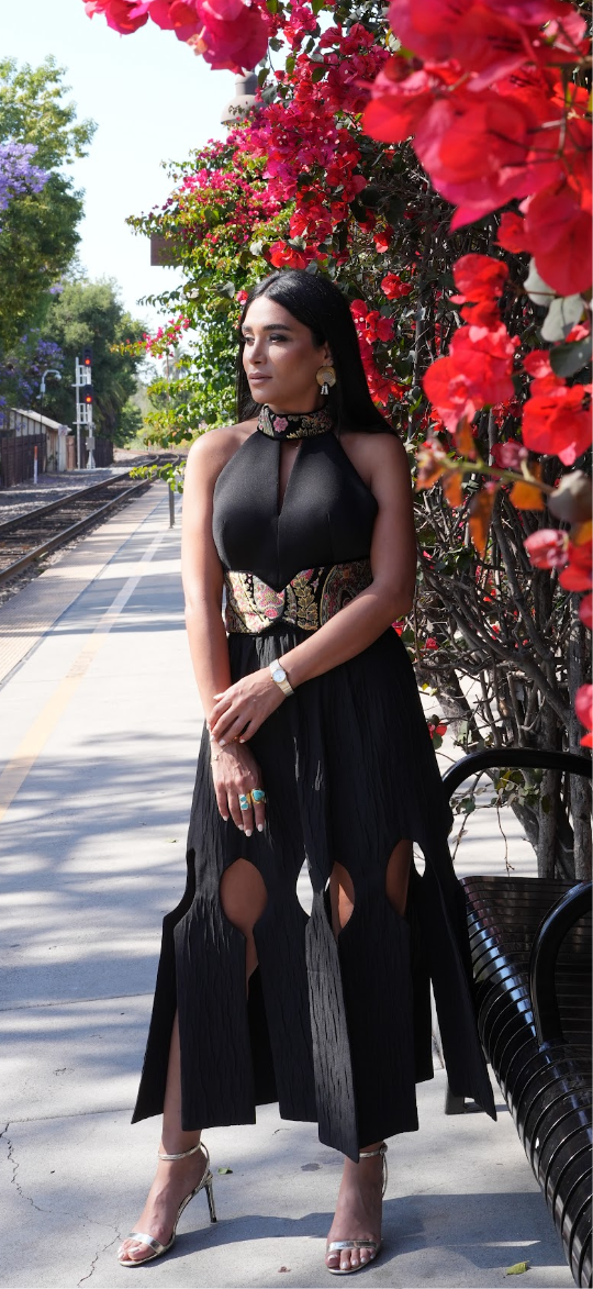 Black Garden Top