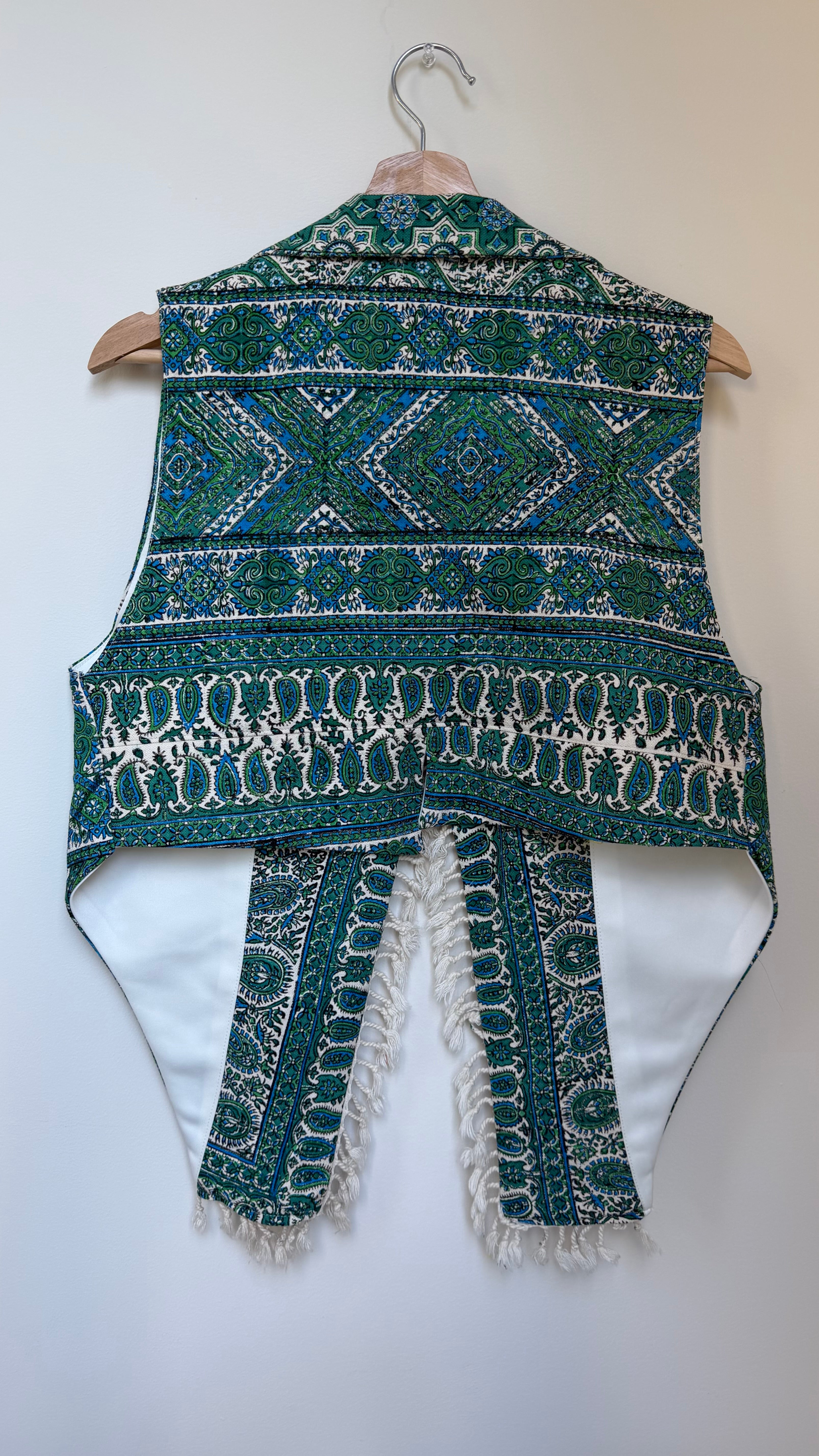 Naghshe Jahan Vest