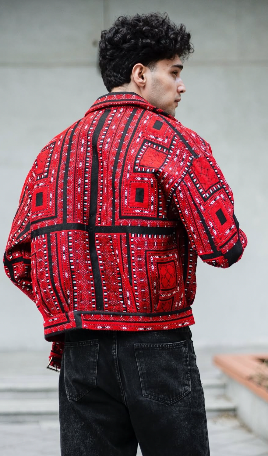 Men’s One-Size All-Season Blazer