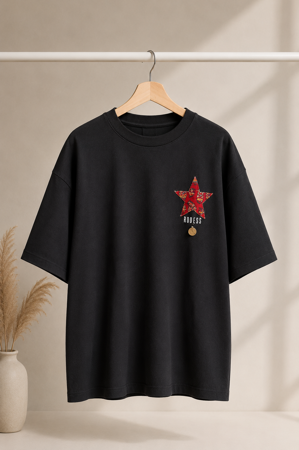 Unisex One-Size Black Star Tshirt