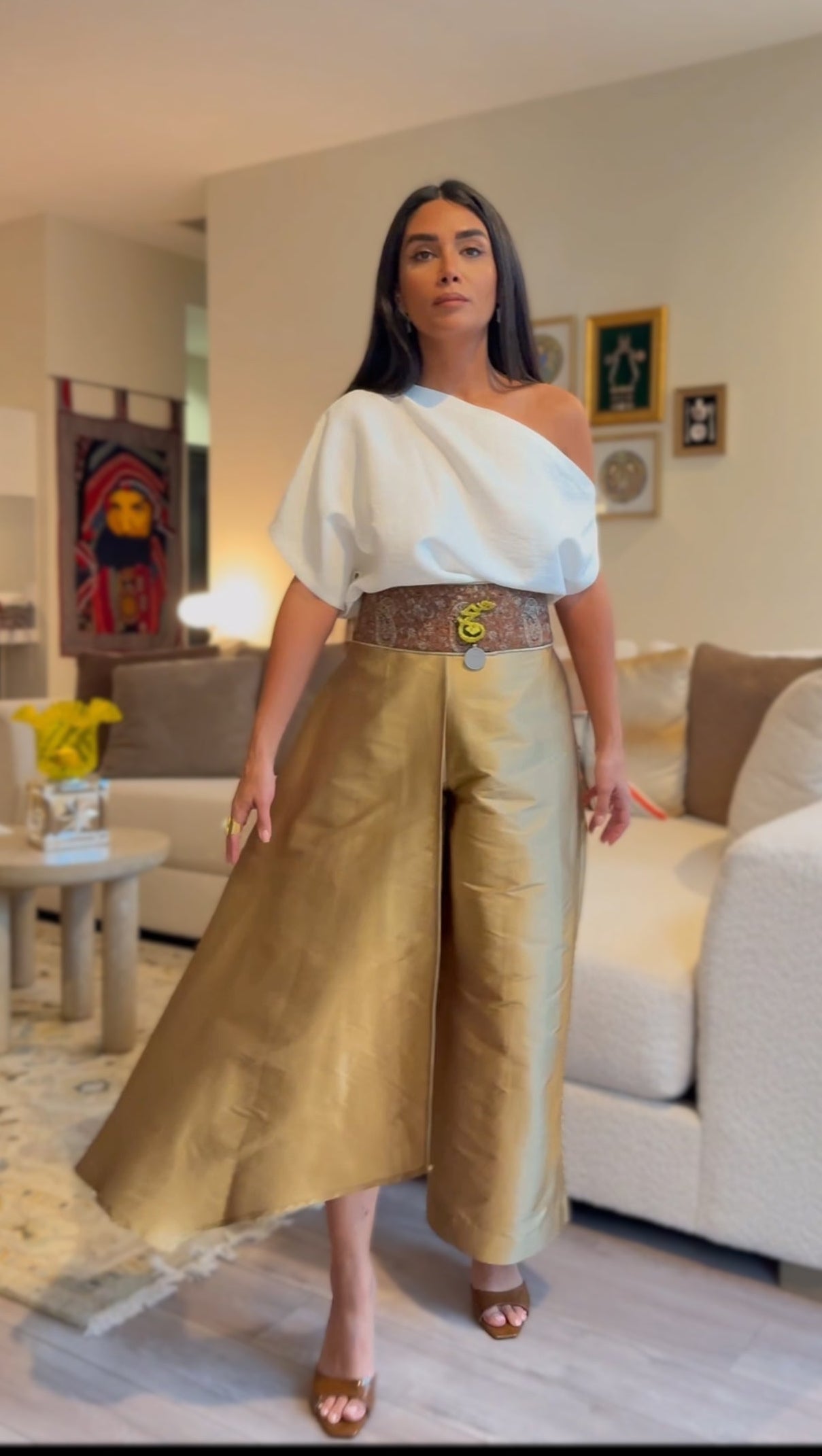 One-Shoulder Drape Top (white)